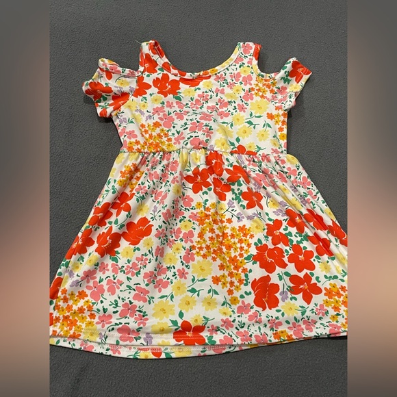 *SUMMER BUNDLE* TODDLER GIRL SIZE 3T*
*GREAT CONDITION* - Picture 11 of 15